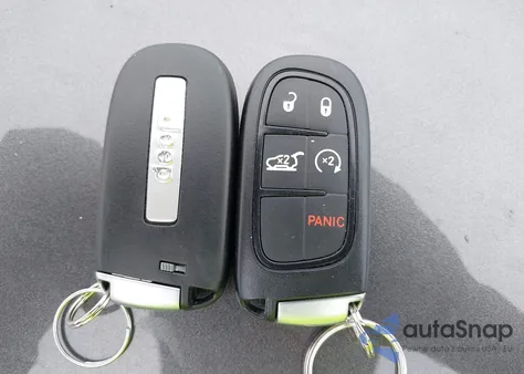 2019 Jeep Cherokee Limited 4X4 from USA, damaged, VIN 1C4PJMDX1KD225369